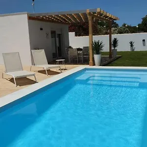 palapa-garden-muy-cerca-del-mar-con-piscina-privada.es-andalucia.com/