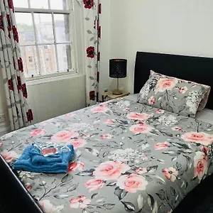 Historic Royal Mile Flat , 5min From Waverly Railway Station Apartamento